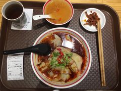 -八二小区抄手(龙湖上城天街店)