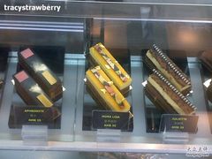 201106292342-西点坊(浦东香格里拉店)