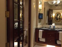 -广州富力丽思卡尔顿酒店