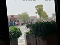 -WOLFGANG PUCK KITCHEN & BAR(迪士尼小镇店)
