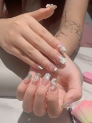 -丽心自助美甲美睫