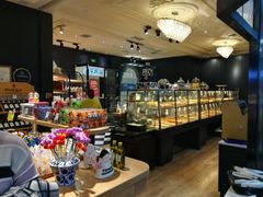 面包甜点陈列柜-米洛克欧洲蛋糕(西南路店)