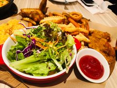 -必胜客(东大桥店)