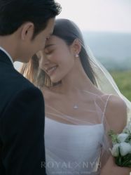 点击看大图 -挪娅婚纱摄影皇家会所