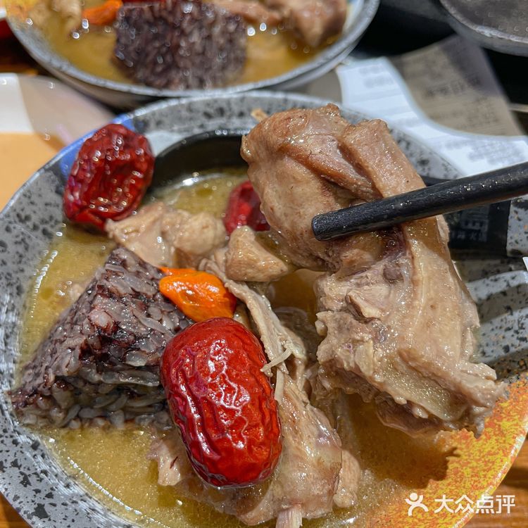 福州首家姜母鸭火锅！味很正！是台湾人在福州开的小店！