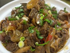 牛腩烧蹄筋-广迎居老正兴菜馆