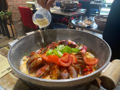 -刘姐啤酒鱼民族演艺餐厅(阳朔美食抗战路店)