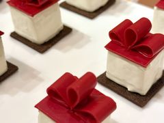 -怡咖啡海鲜自助餐厅(浦东香格里拉店)