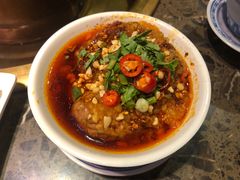 -沪小二炭火蛙锅(淮海中路美食不夜城店)