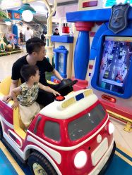 -纽西卡汽车小镇(大悦城店)