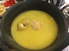 -鲜入围煮花胶鸡海鲜火锅