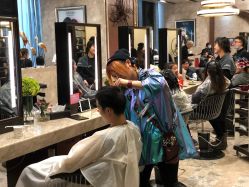 -AKOZO Beauty Salon