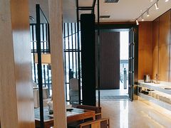 -鱼鲜饭香·招牌汽锅剁椒鱼头王