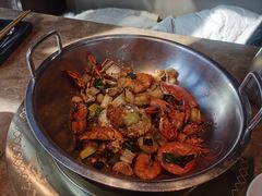 -七欣天香辣蟹火锅(上海银亿滨江店)