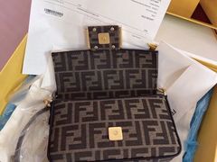 -小飞侠奢侈品回收 寄卖 养护(宝山宝龙广场店)