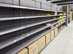 -家乐福(四元桥购物中心店)