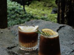 -Chom Cafe and Restaurant