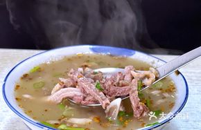 Crunchy Flatbread and Lamb Offal Soup
