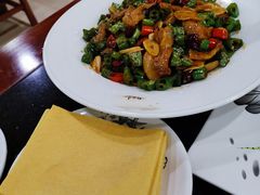 -雪野鱼头大王邢府公老店(雪野湖店)