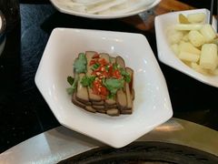 -三里屯土灶炖公鸡地锅鸡(江东店)