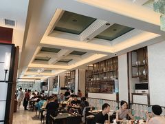 -东方红海鲜百汇(国际大厦店)