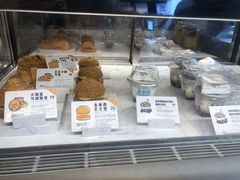 面包甜点陈列柜-喜茶(东莞汇一城店)