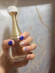 -爱美睫美甲会馆