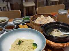 -馋三尺蟹粉小笼(人民广场店)