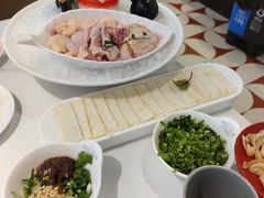 -洪氏嗨捞·广东猪肚鸡·椰子鸡火锅(西咸万象城店)