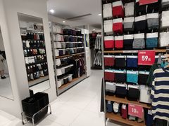 -优衣库(北京万柳华联购物中心店)