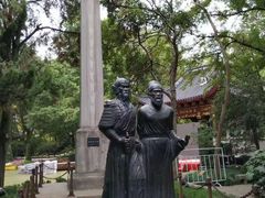 -汇龙潭