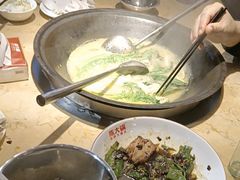 -陈大锅·岳阳鱼馆·地道岳阳菜(美食街店)