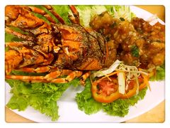 -J Daeng Seafood