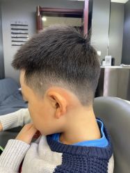 -藤野造型烫发染发