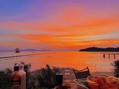 -亮河湾山庄