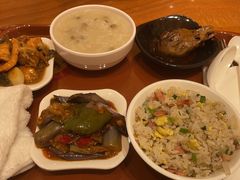 -白金汉爵大酒店-24小时餐厅