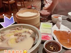 鸭架豆腐汤-金鸭季·北京烤鸭(深业上城店)