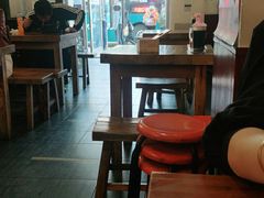 大堂-丽虹云南过桥米线(兴工街店)