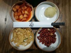 -明洞阿姨·韩式酱蟹烤肉·创意料理(三元桥店)