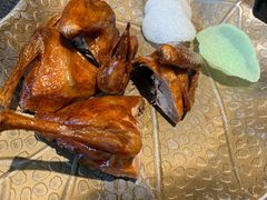 蝴蝶里招牌乳鸽-蝴蝶里·粤菜·点心(龙湖天街&滨江店)