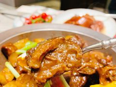 萝卜炖牛腩-悦秀·高级粤菜