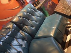 -欢乐迪KTV(观音桥未来国际店)