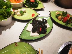 -一叶一世界·素食餐厅(锦华万达店)