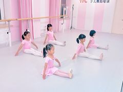 -桃子公主舞蹈培训(万柳校区)