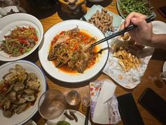 -川流不息·地道川菜·小龙虾(新松江路店)