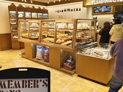 -小飞象面包公社(珠江路金鹰店)