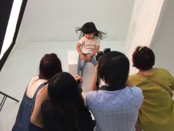 iphone_upload_pic-布恩儿童摄影