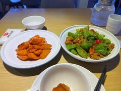 -关东小磨东北菜(上海长风大悦城店)