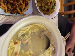 -霄汉牛三鲜湖北砂锅菜(万松园2店)