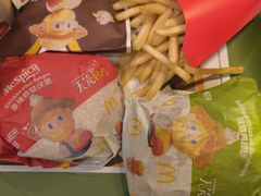 -麦当劳(杭州西湖银泰百货店)